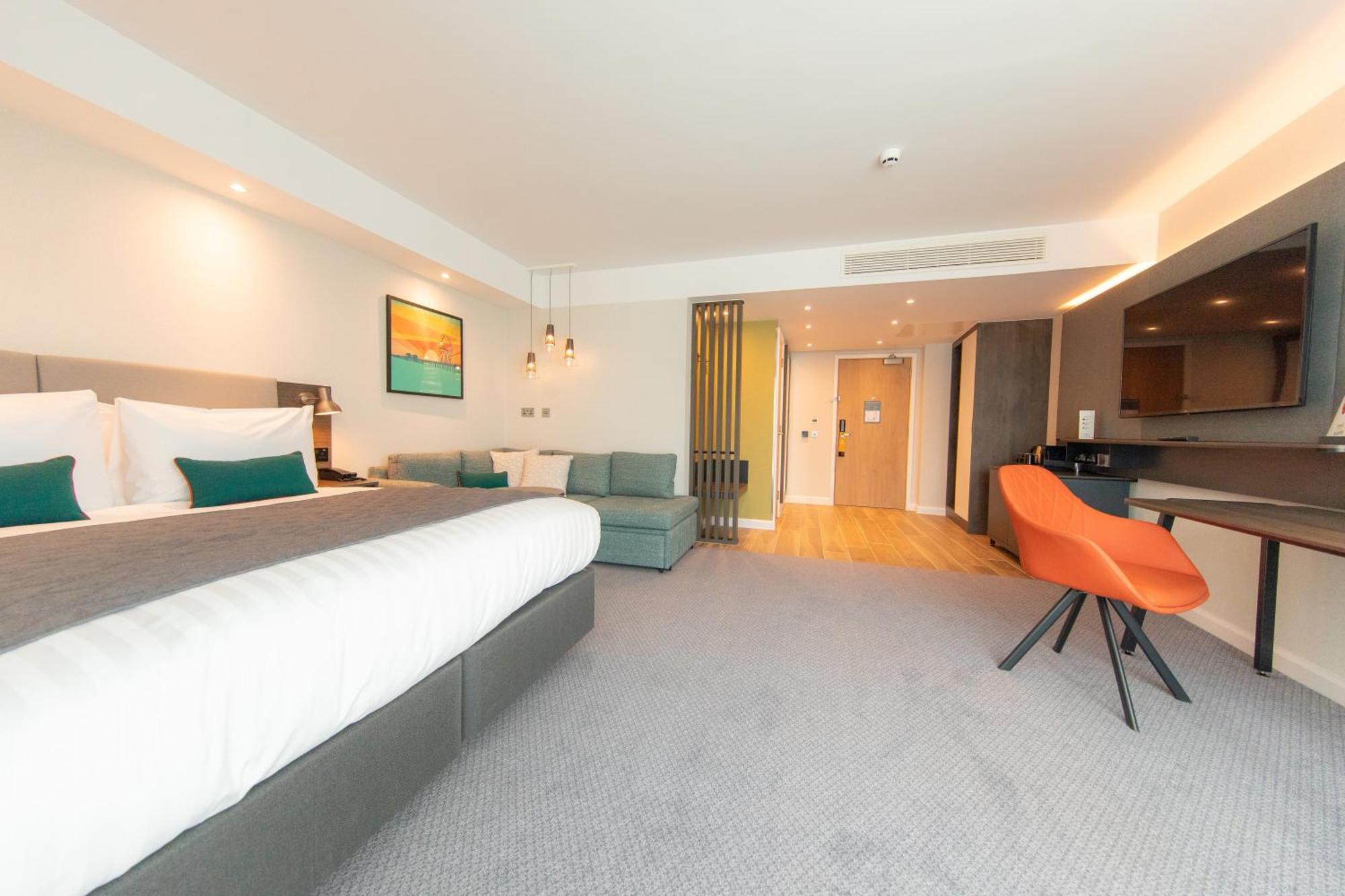 Holiday Inn Blackpool By Ihg エクステリア 写真