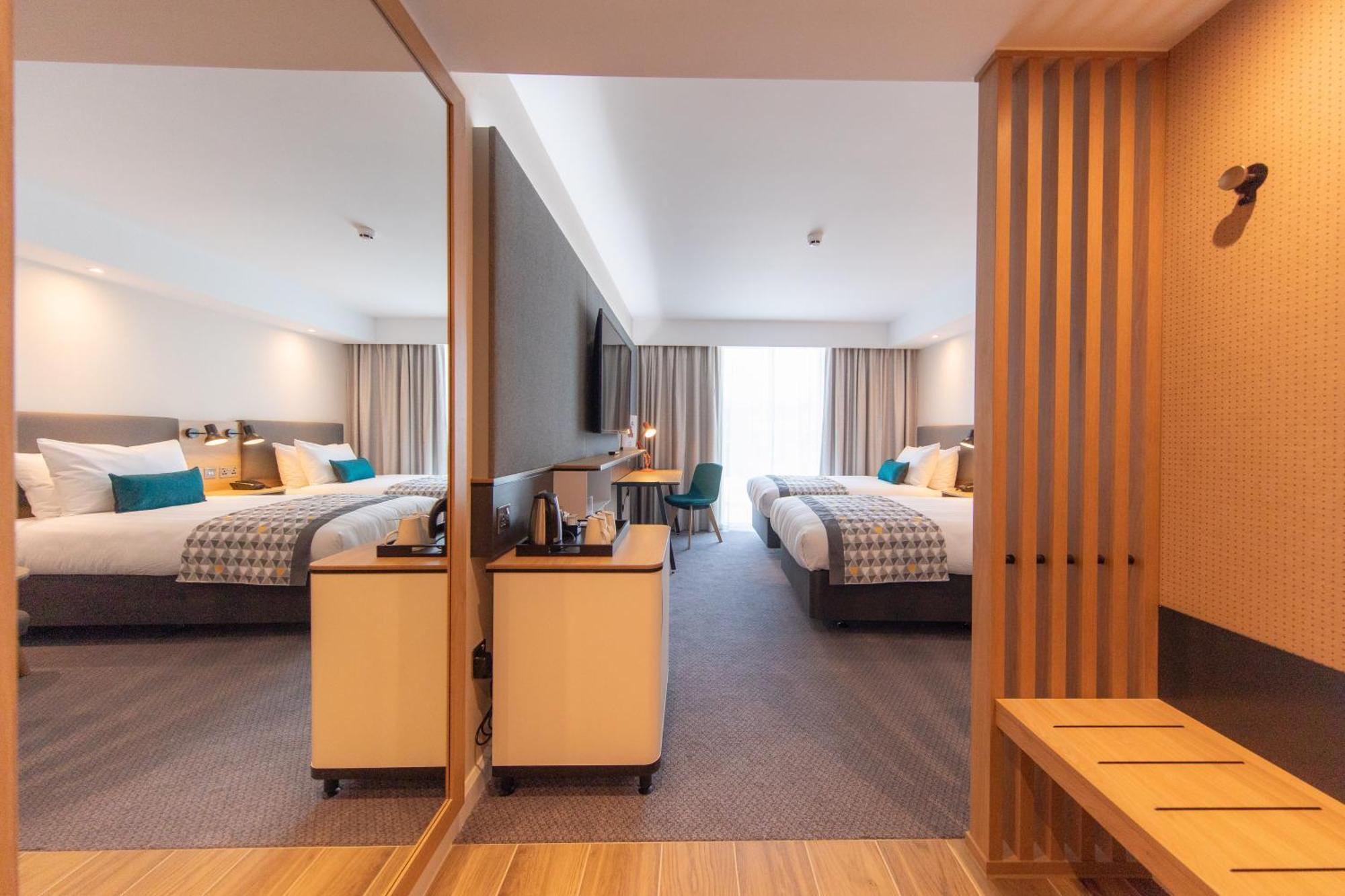 Holiday Inn Blackpool By Ihg エクステリア 写真