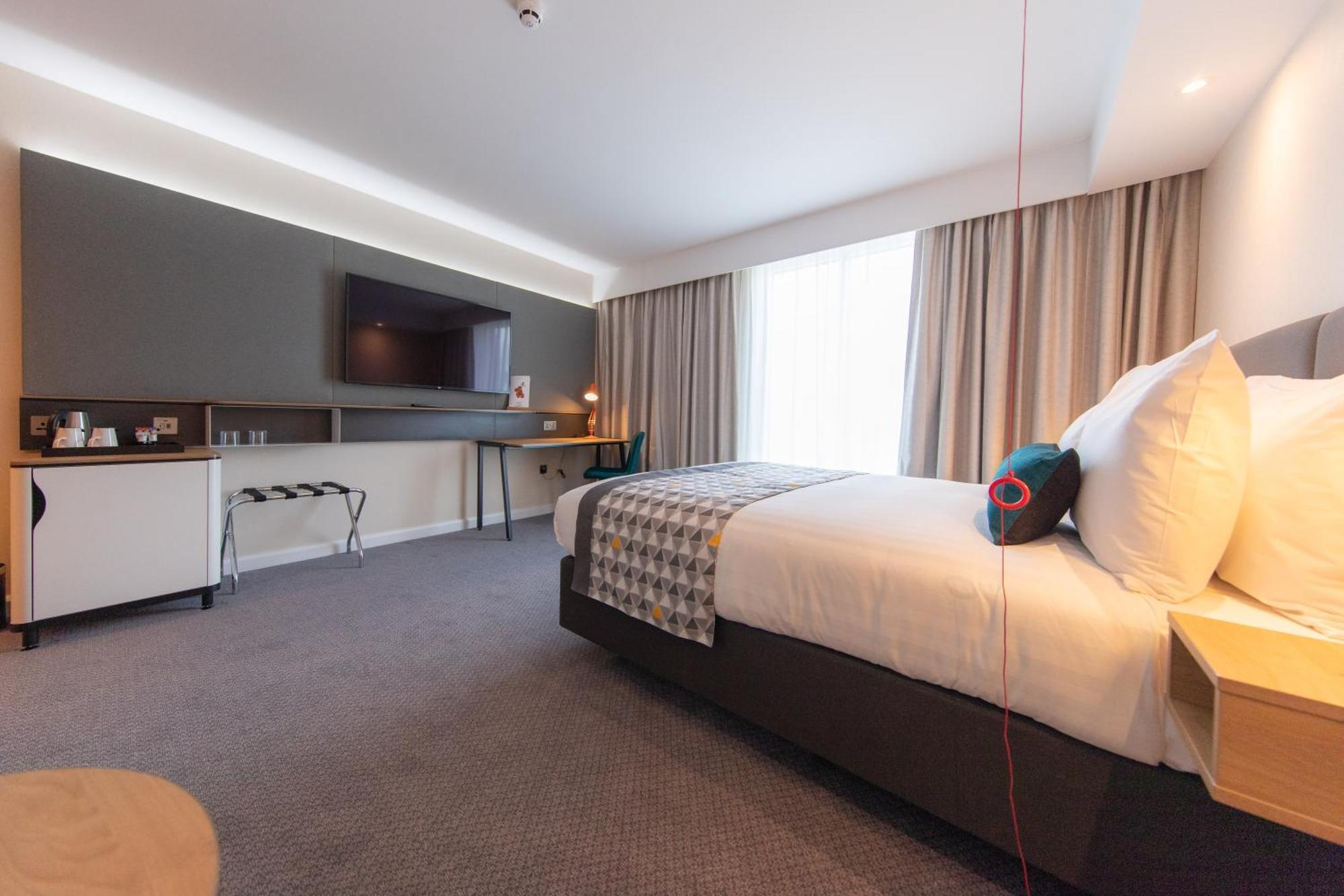 Holiday Inn Blackpool By Ihg エクステリア 写真