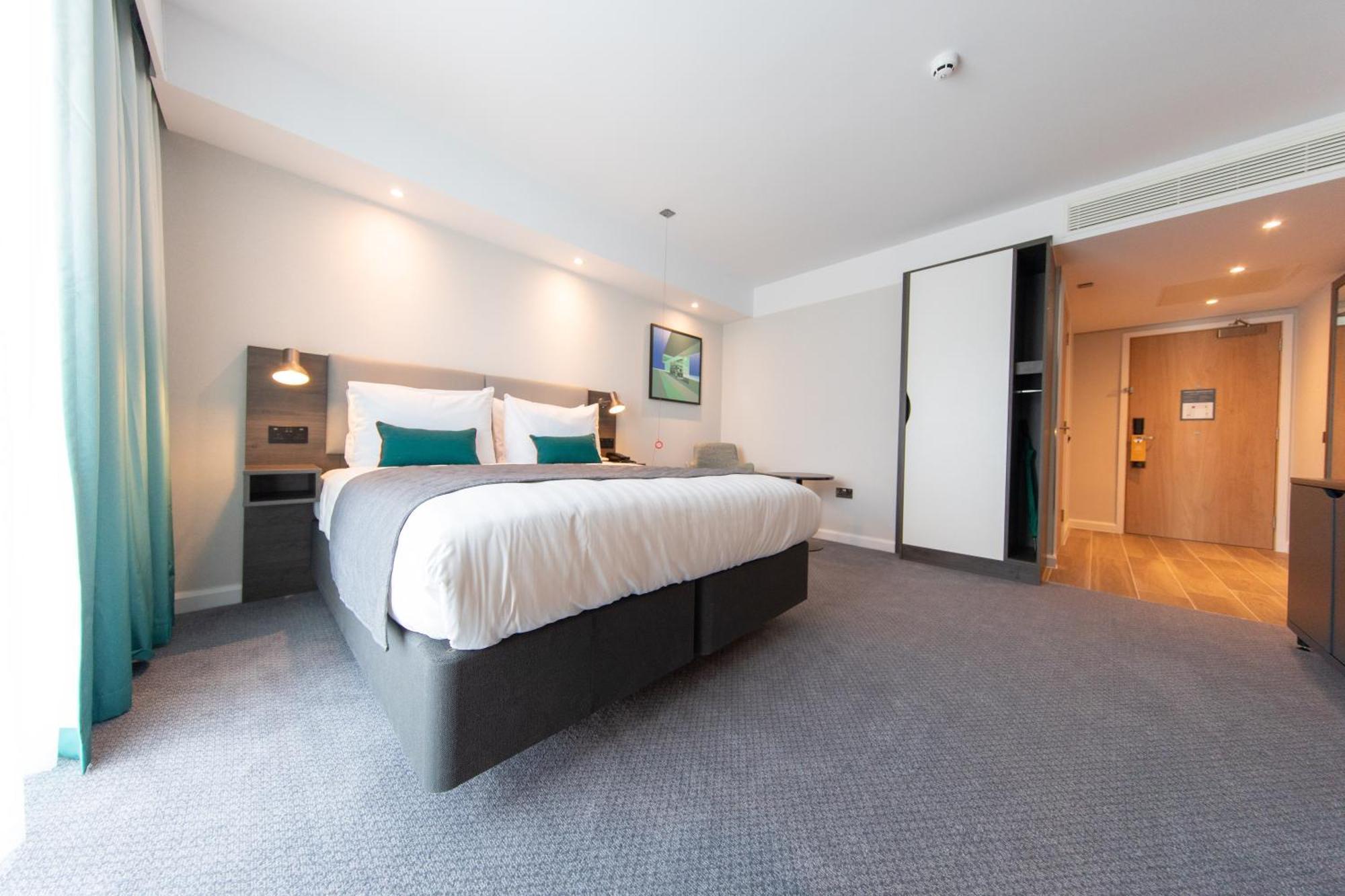 Holiday Inn Blackpool By Ihg エクステリア 写真