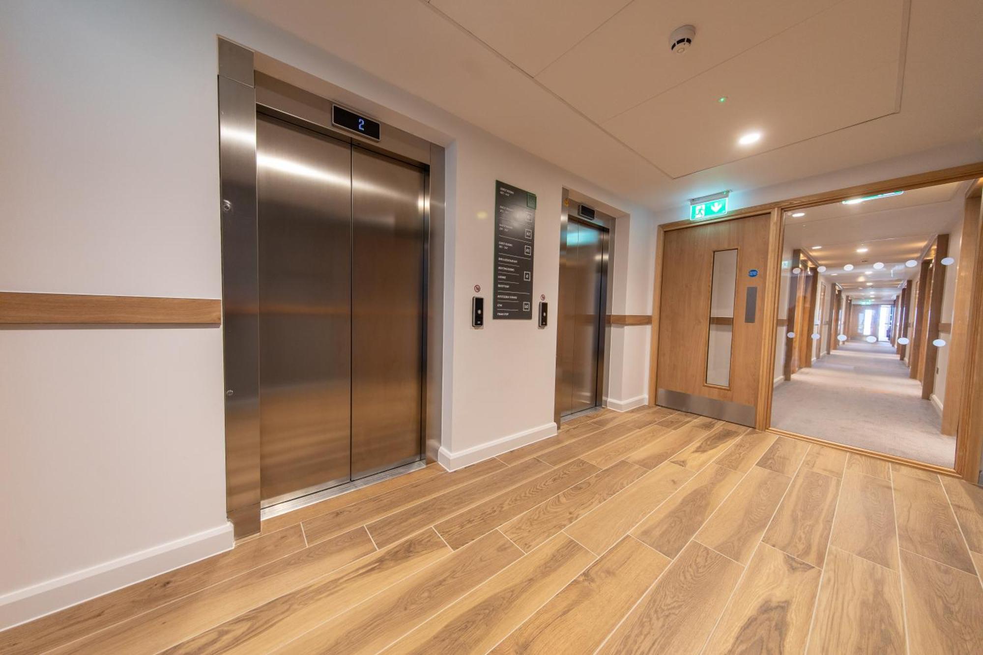 Holiday Inn Blackpool By Ihg エクステリア 写真